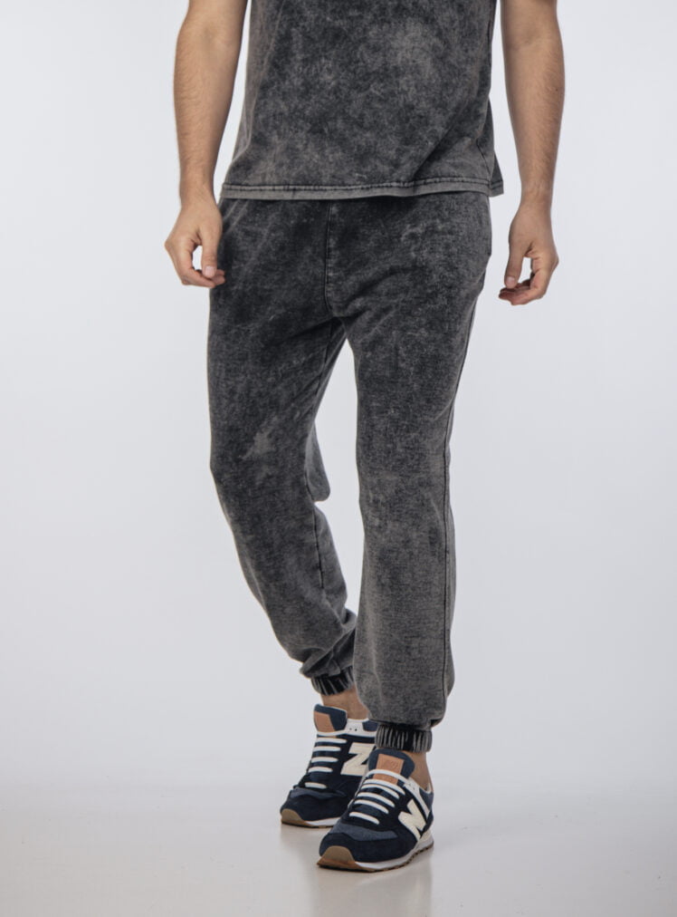 Buzo Jogger Negro Lavado Hombre Basic